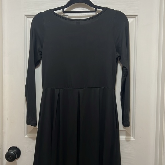 New! 24/7 Midi Length Fit n Flare Pocket Dress - Picture 5 of 5